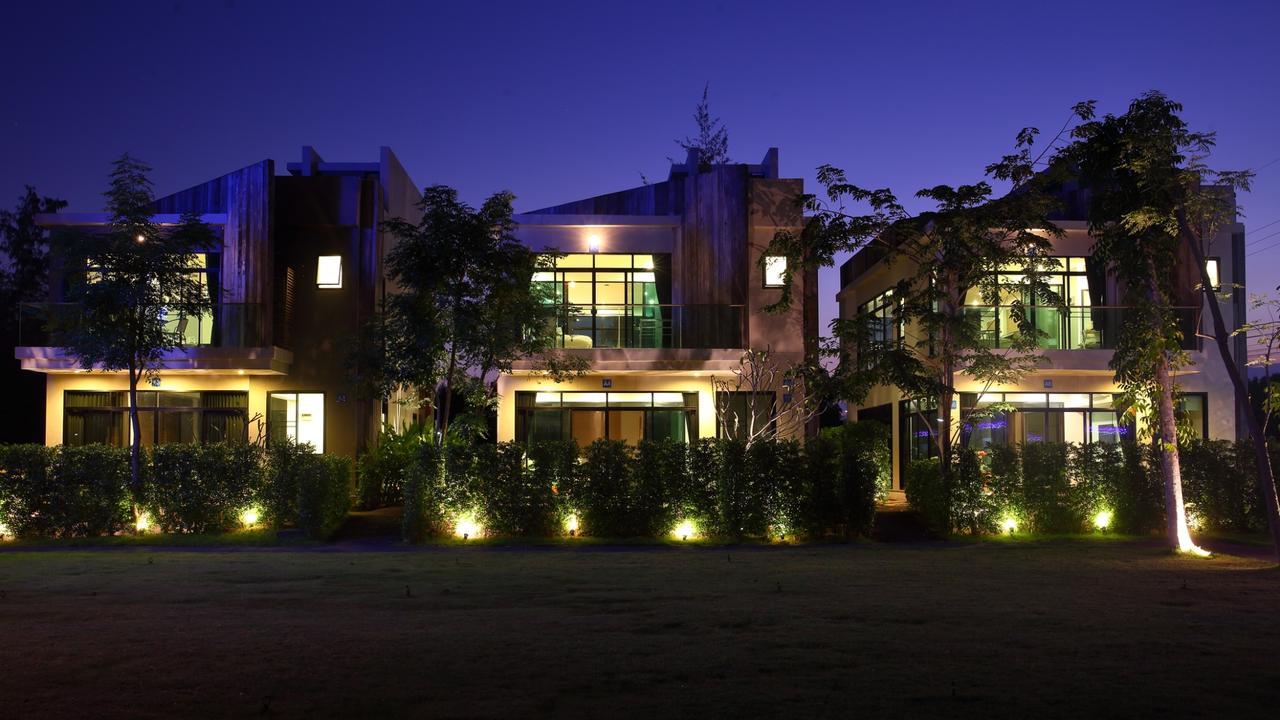 Sea And Sea Villa Sangaroon Ban Huai Yang Exterior foto